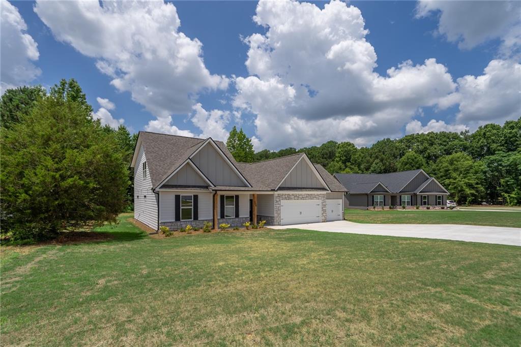 208 Squirrel Run Good Hope, GA 30641 - Photo 3 of 56