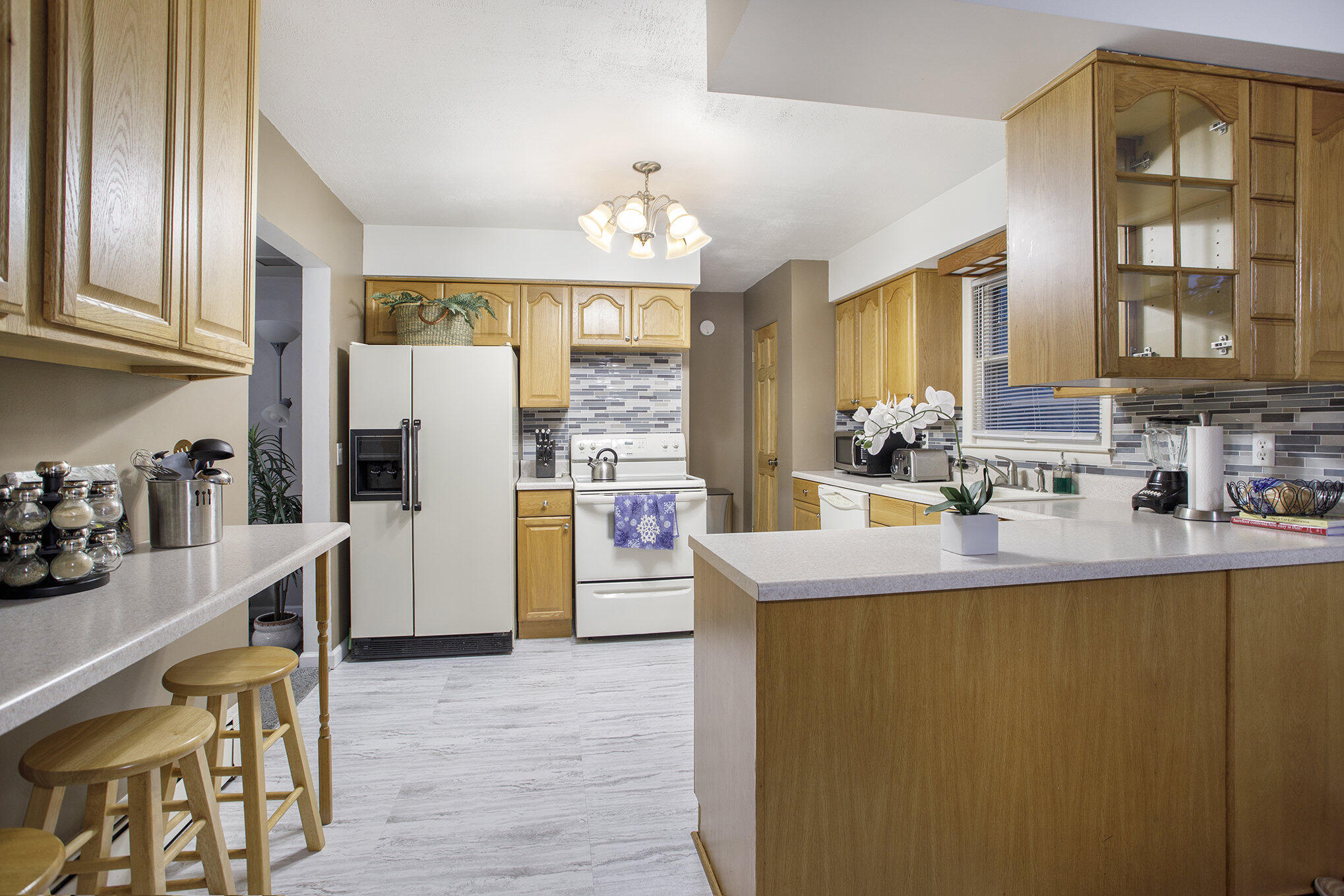3006 Romence Road Portage, MI 49024 - Photo 8 of 31 007_90a5515