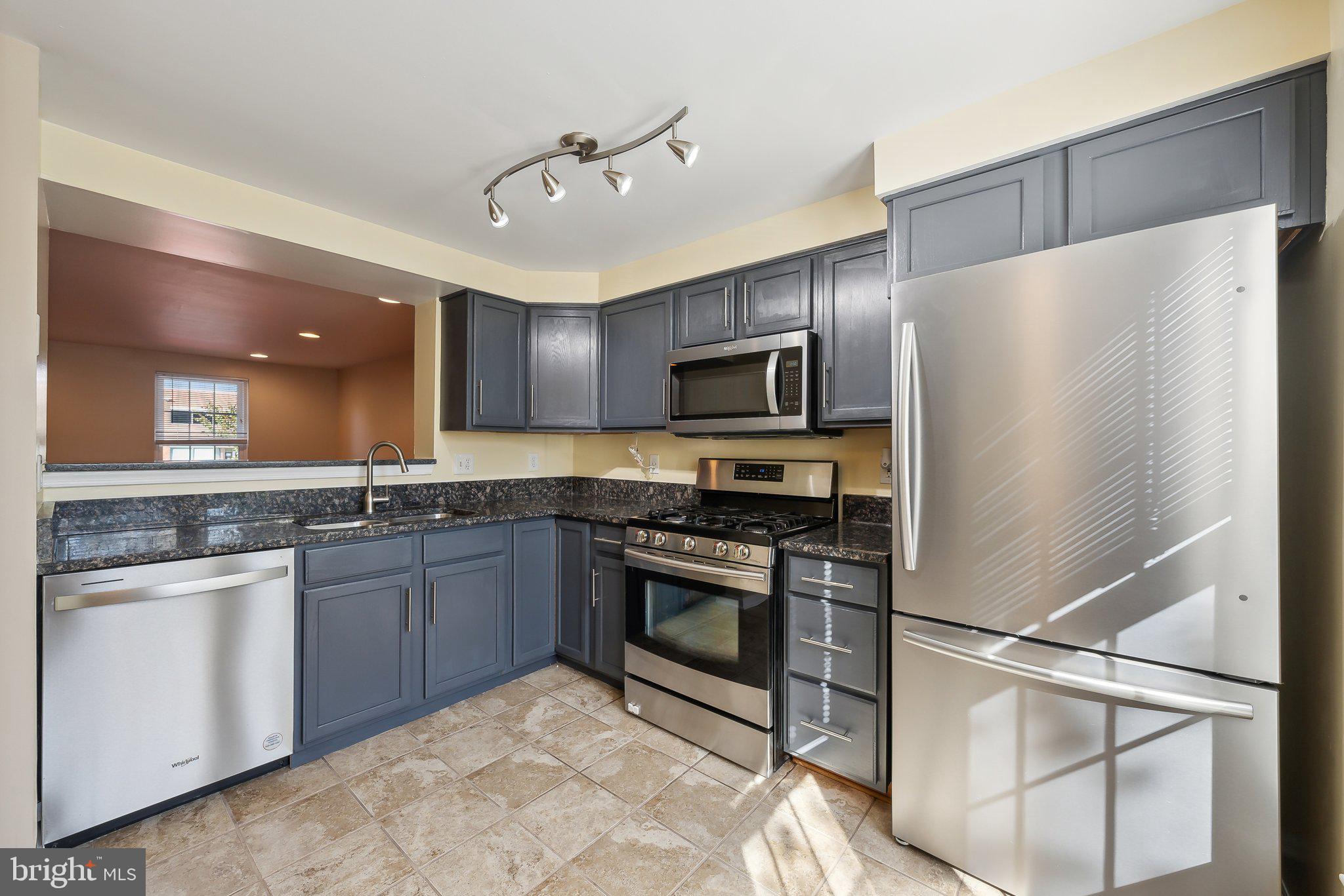 45326 Gable Square Sterling, VA 20164 - Photo 6 of 28 New appliances