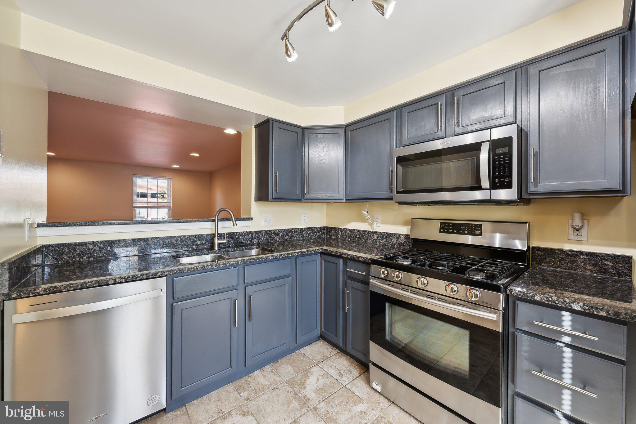 45326 Gable Square Sterling, VA 20164 - Photo 8 of 28 with pass through to dining room