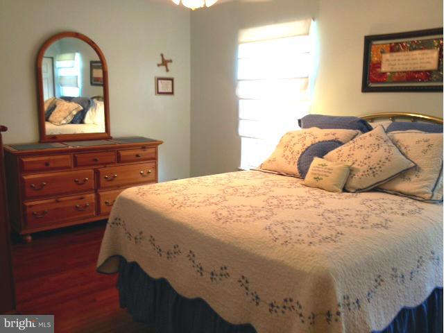 15 Offspring Court Perry Hall, MD 21128 - Photo 10 of 21 Nice size w/ Hardwood Floors