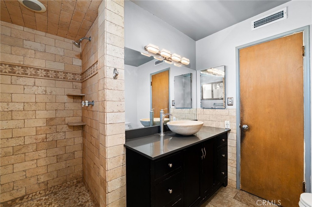 3024 Pine Street Riverside, CA 92501 - Photo 19 of 46