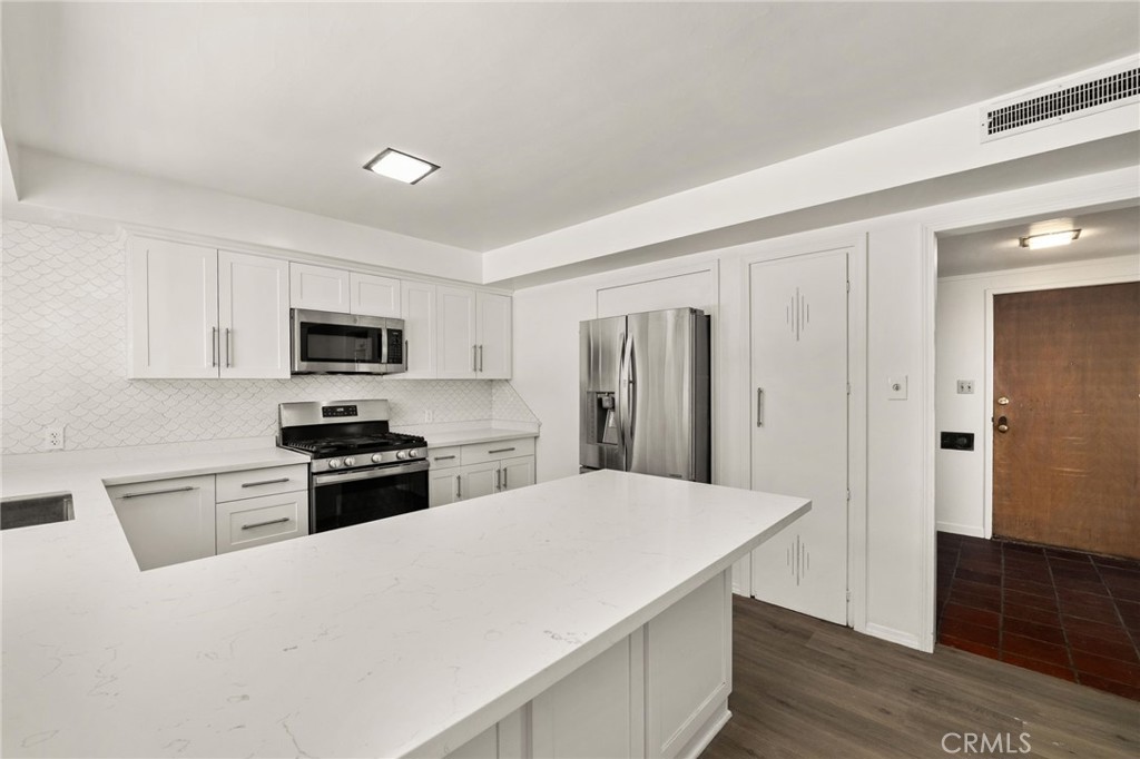 3024 Pine Street Riverside, CA 92501 - Photo 10 of 46