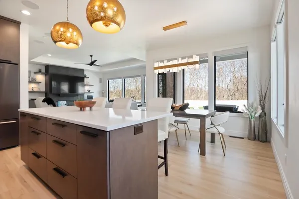$814,990 | 2929 Creekwood Drive, Green Bay, WI 54311