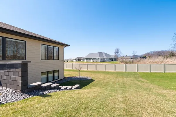 $814,990 | 2929 Creekwood Drive, Green Bay, WI 54311