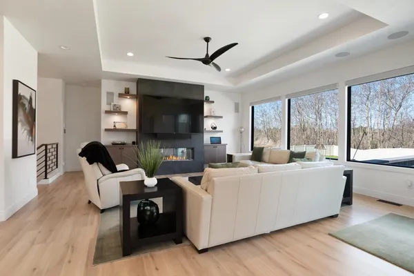 $814,990 | 2929 Creekwood Drive, Green Bay, WI 54311