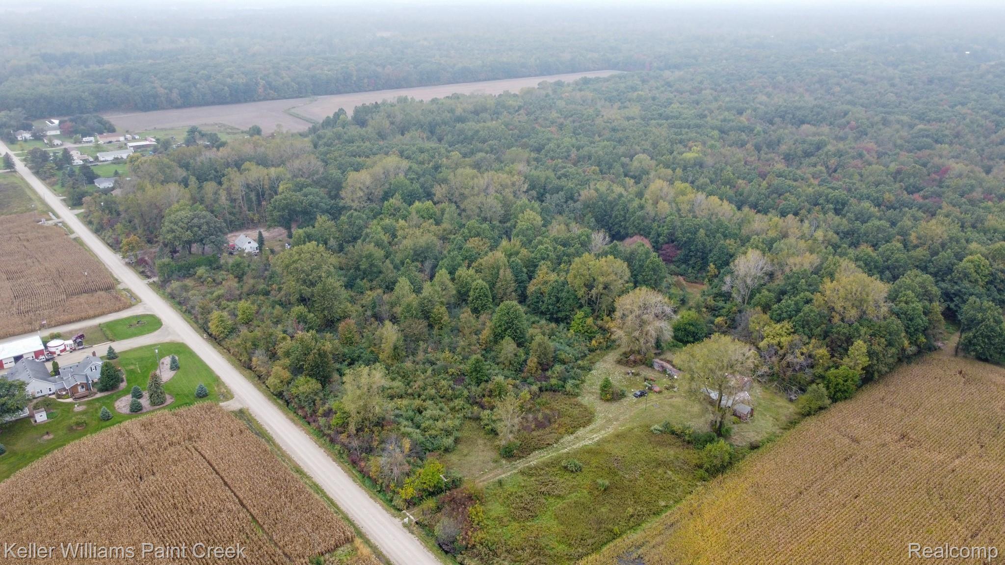 10870 Hoffman Road Maybee, MI 48159 - Photo 10 of 13 DJI_0549.jpg