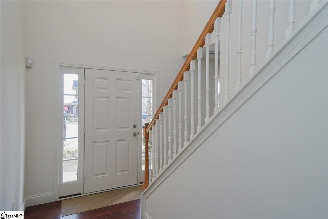 6 Falling Springs Simpsonville, SC 29681 - Photo 3 of 32 Gallery Image 3