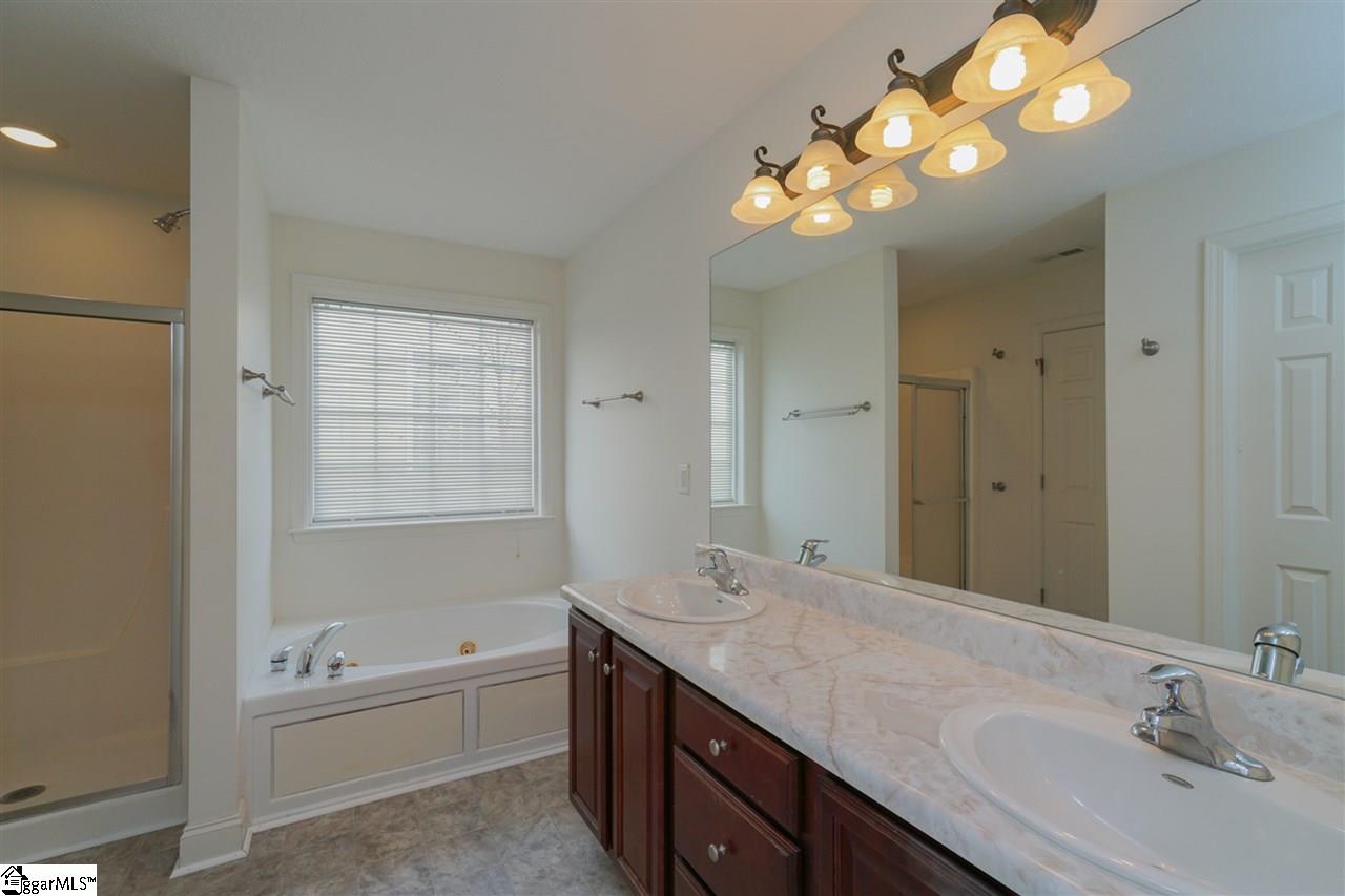 6 Falling Springs Simpsonville, SC 29681 - Photo 21 of 32 Gallery Image 21