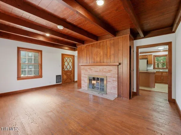 $425,000 | 541 Big Springs Drive, Mosheim, TN 37818