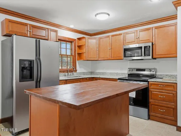 $425,000 | 541 Big Springs Drive, Mosheim, TN 37818