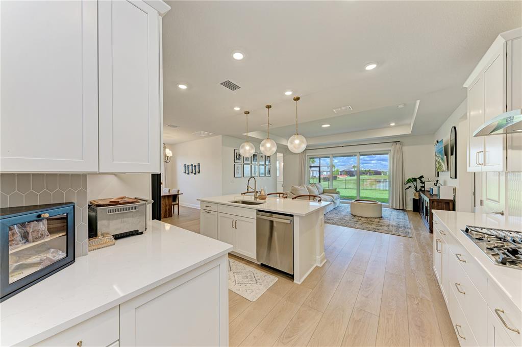 4605 Sweet Retreat Run Lakewood Ranch, FL 34211 - Photo 19 of 65