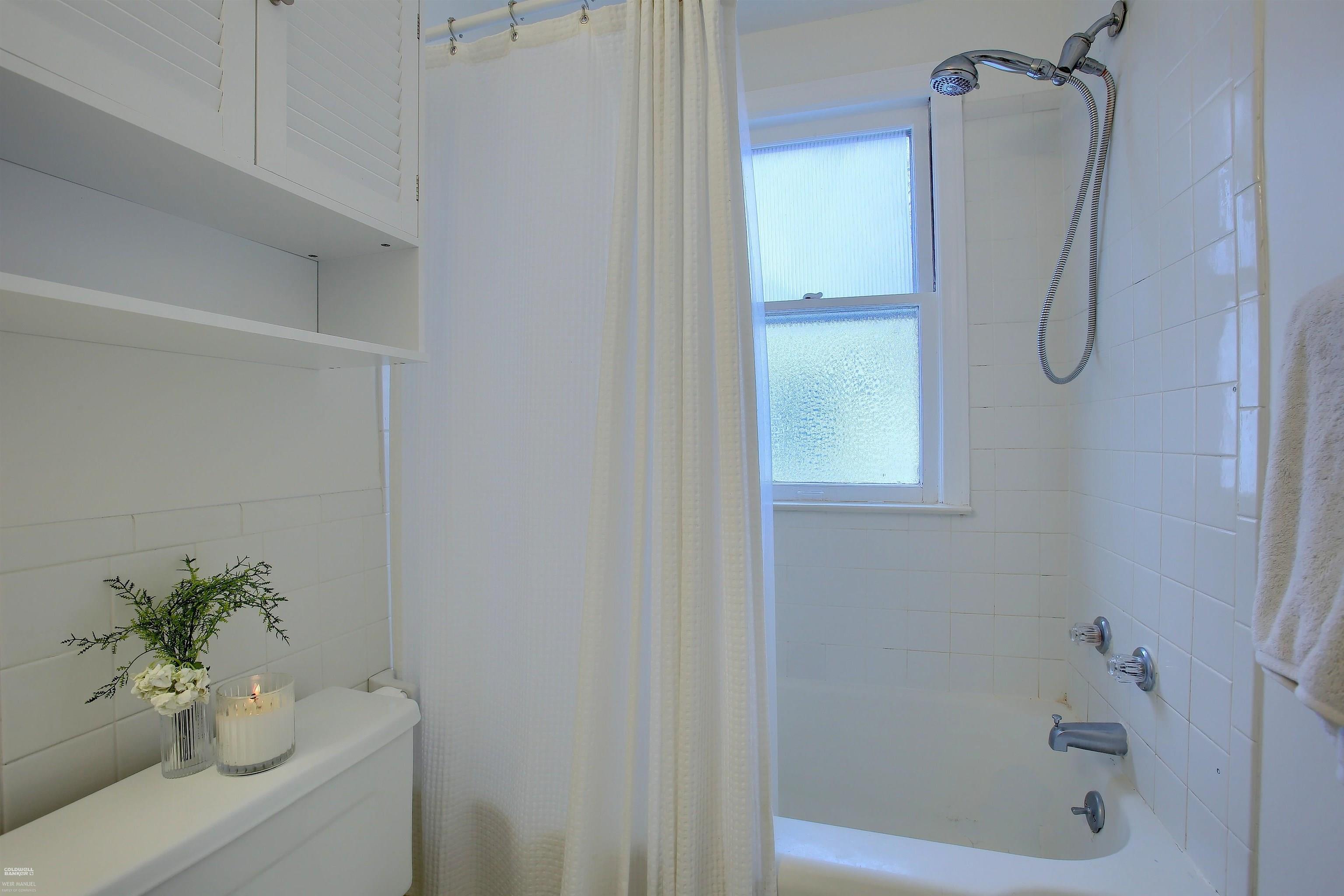 2168 Hampton Road Grosse Pointe Woods, MI 48236 - Photo 24 of 26