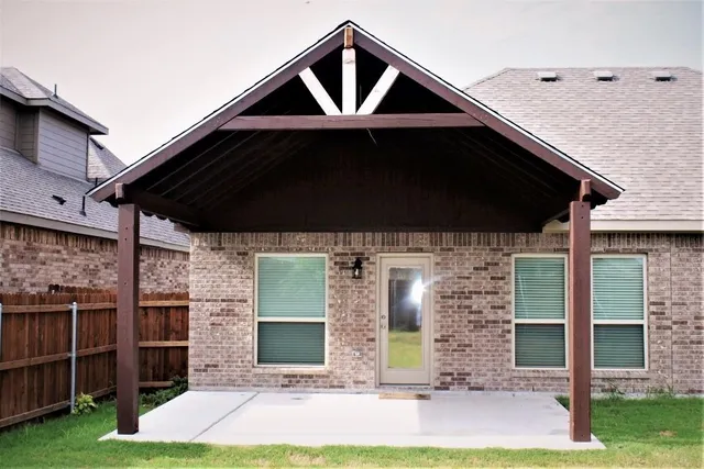 $2,195 | 317 Haven Road, Waxahachie, TX 75165