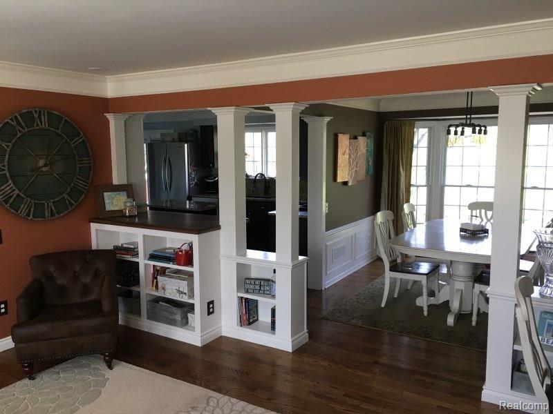 2380 Pleasant View Drive Rochester, MI 48306 - Photo 4 of 24