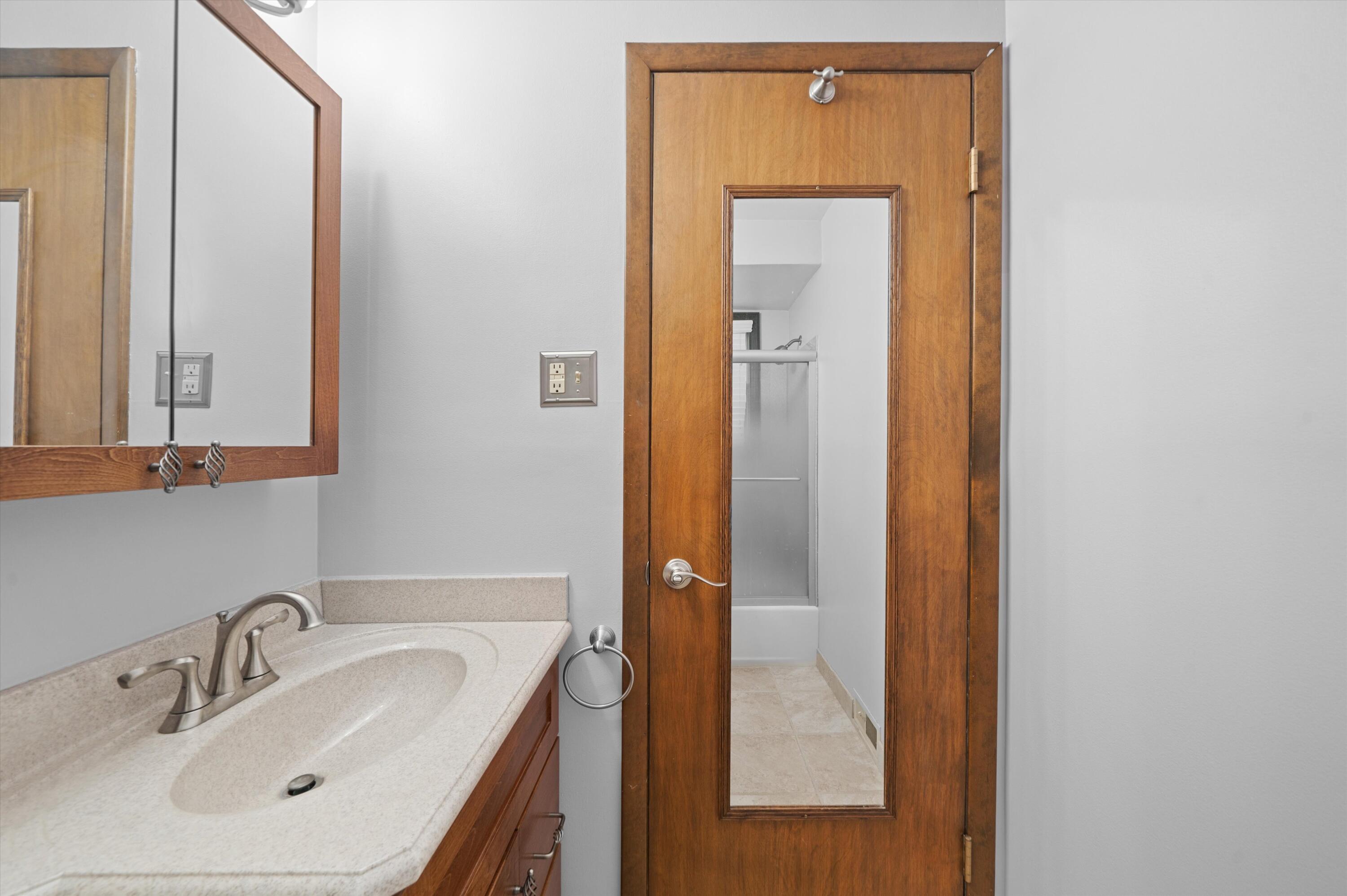 36753 Greenbush Road Wayne, MI 48184 - Photo 24 of 54 24-DSC09864
