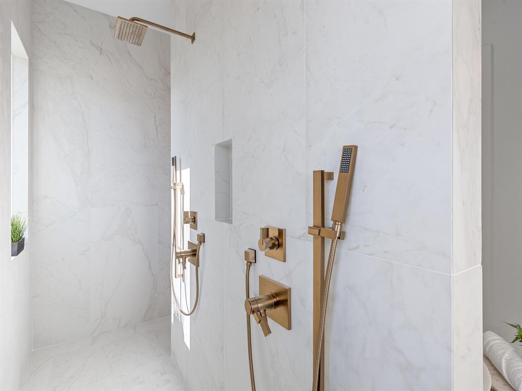 1301 Hunt Road Gunter, TX 75058 - Photo 25 of 40 a bathroom with a shower