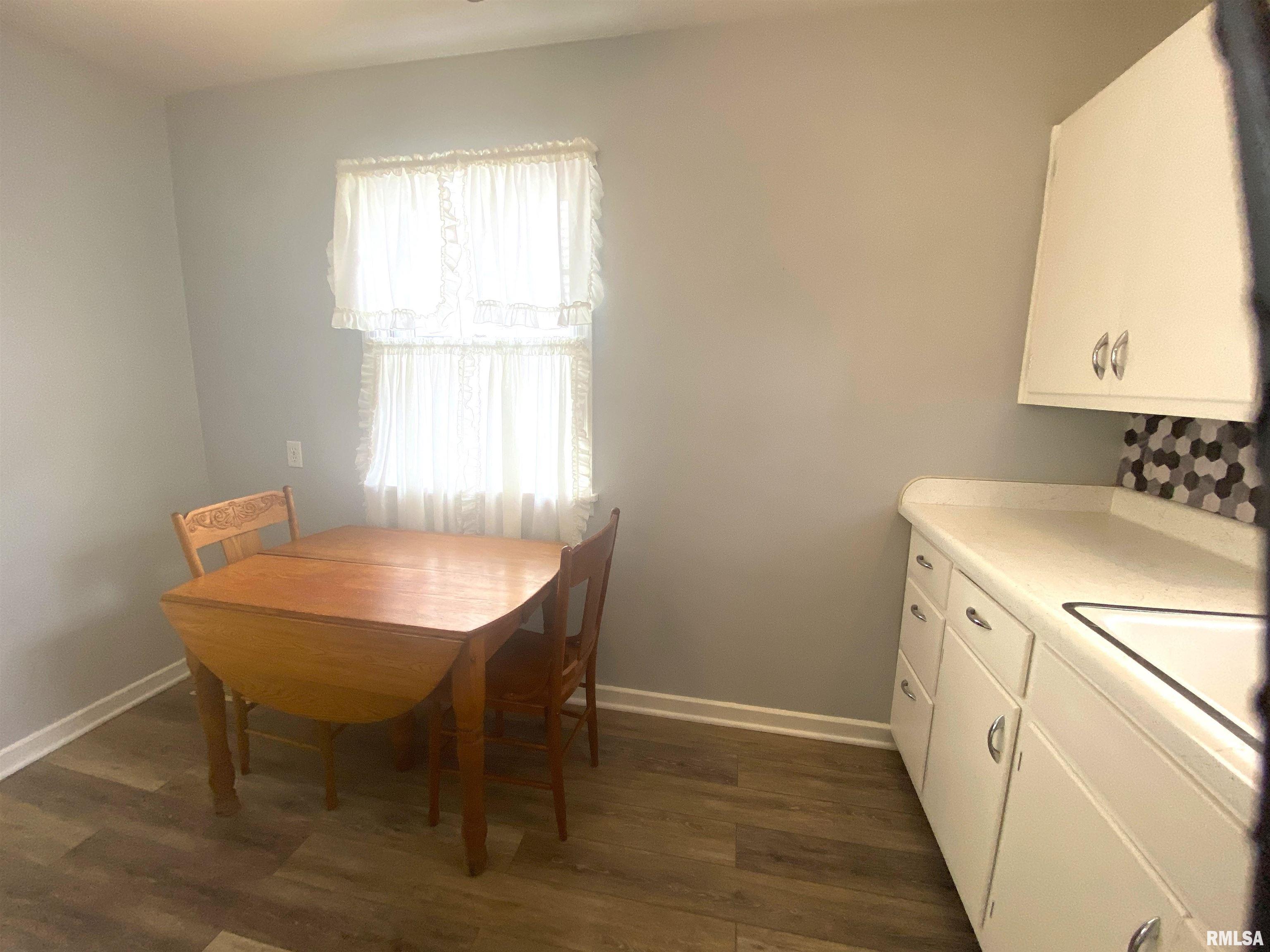 2425 South College Street Springfield, IL 62704 - Photo 10 of 27