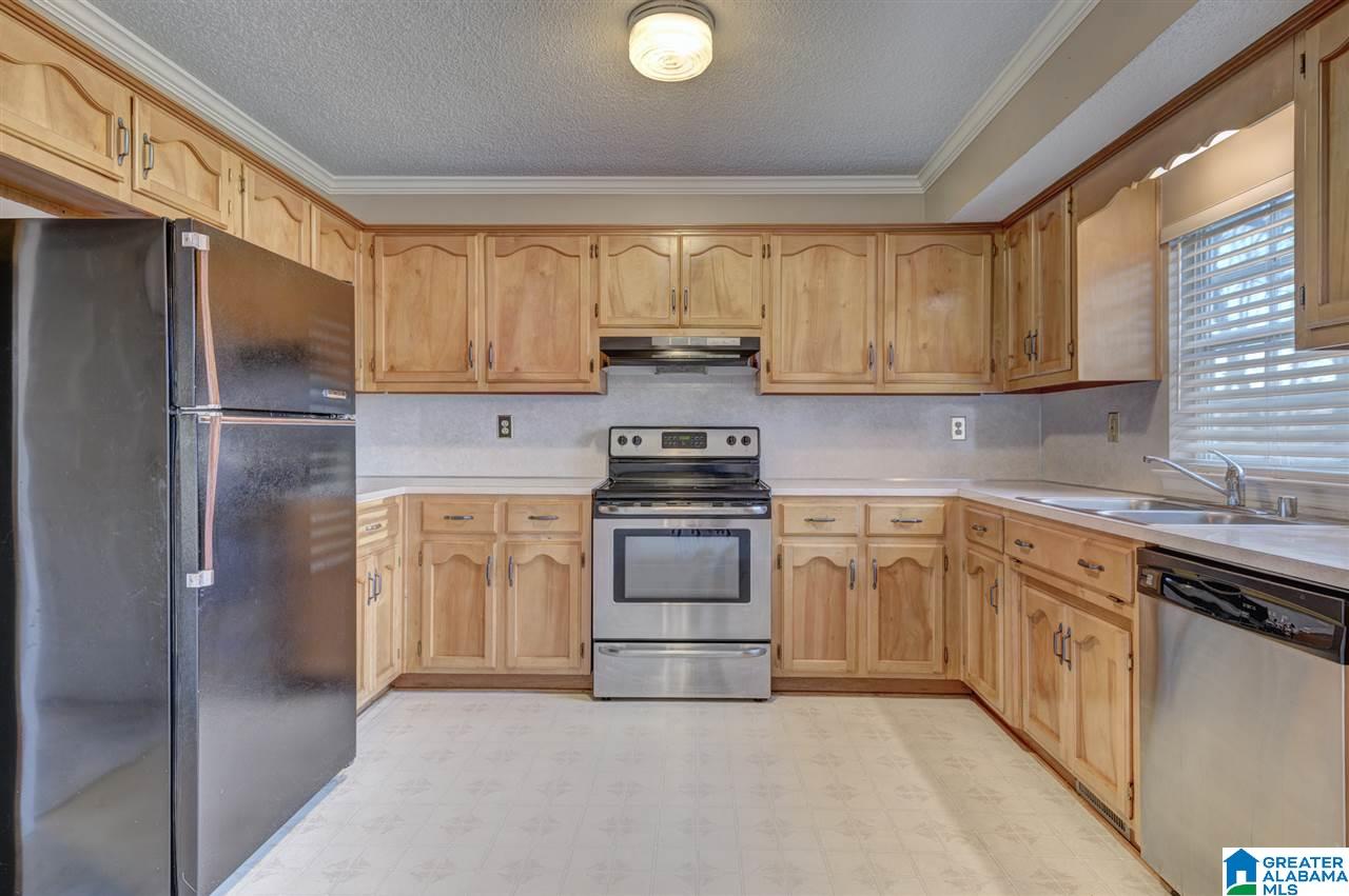 348 Hickory Road Gardendale, AL 35071 - Photo 6 of 19