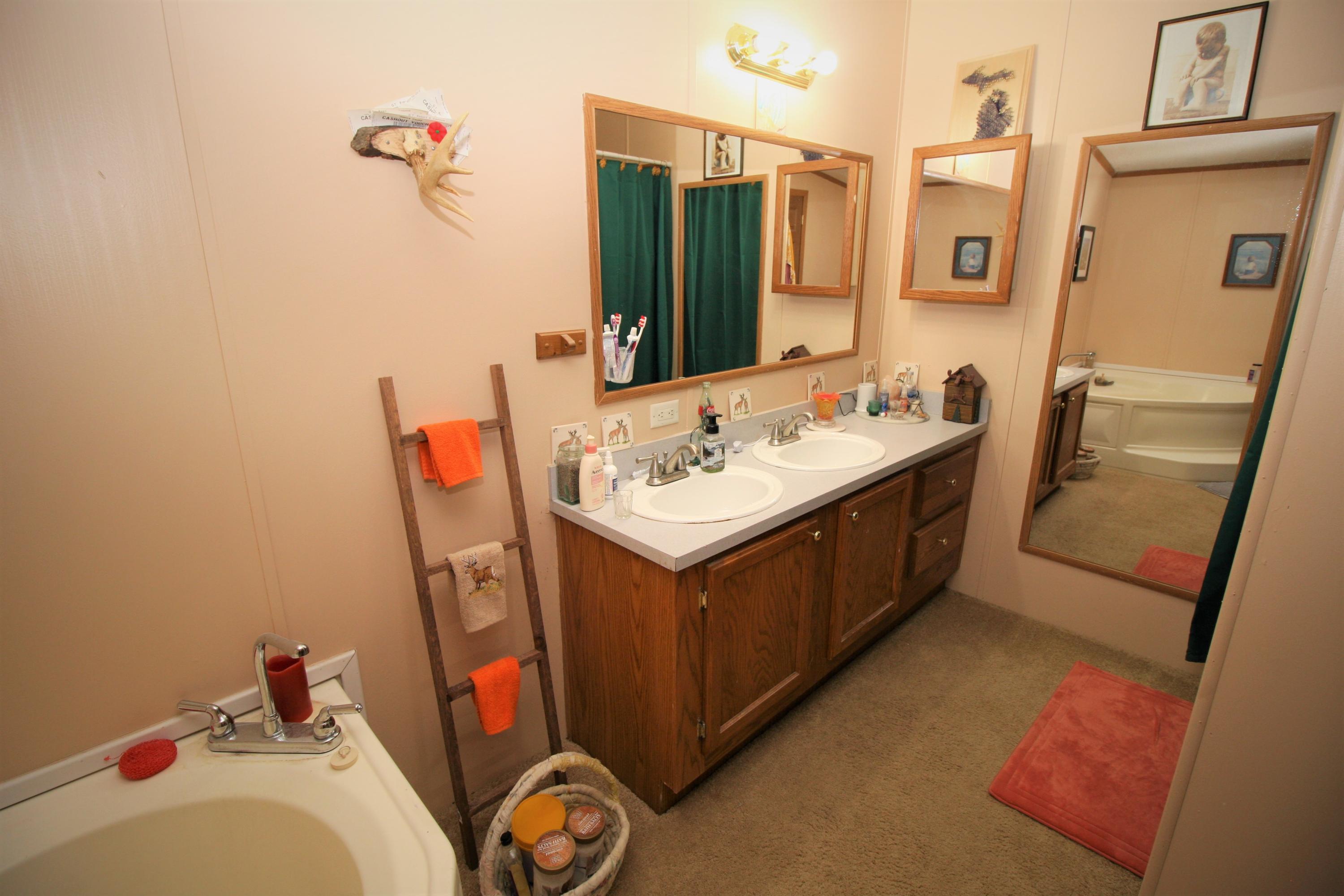 5706 Hayes Tower Road Gaylord, MI 49735 - Photo 11 of 27 Gallery Image 11