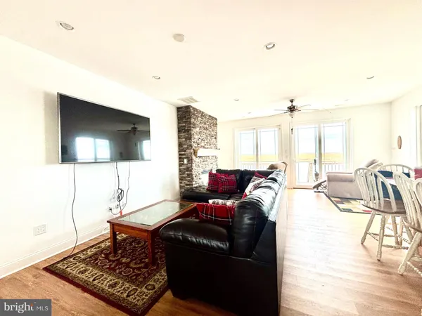 $4,400 | 448 Dock Road, West Creek, NJ 08092
