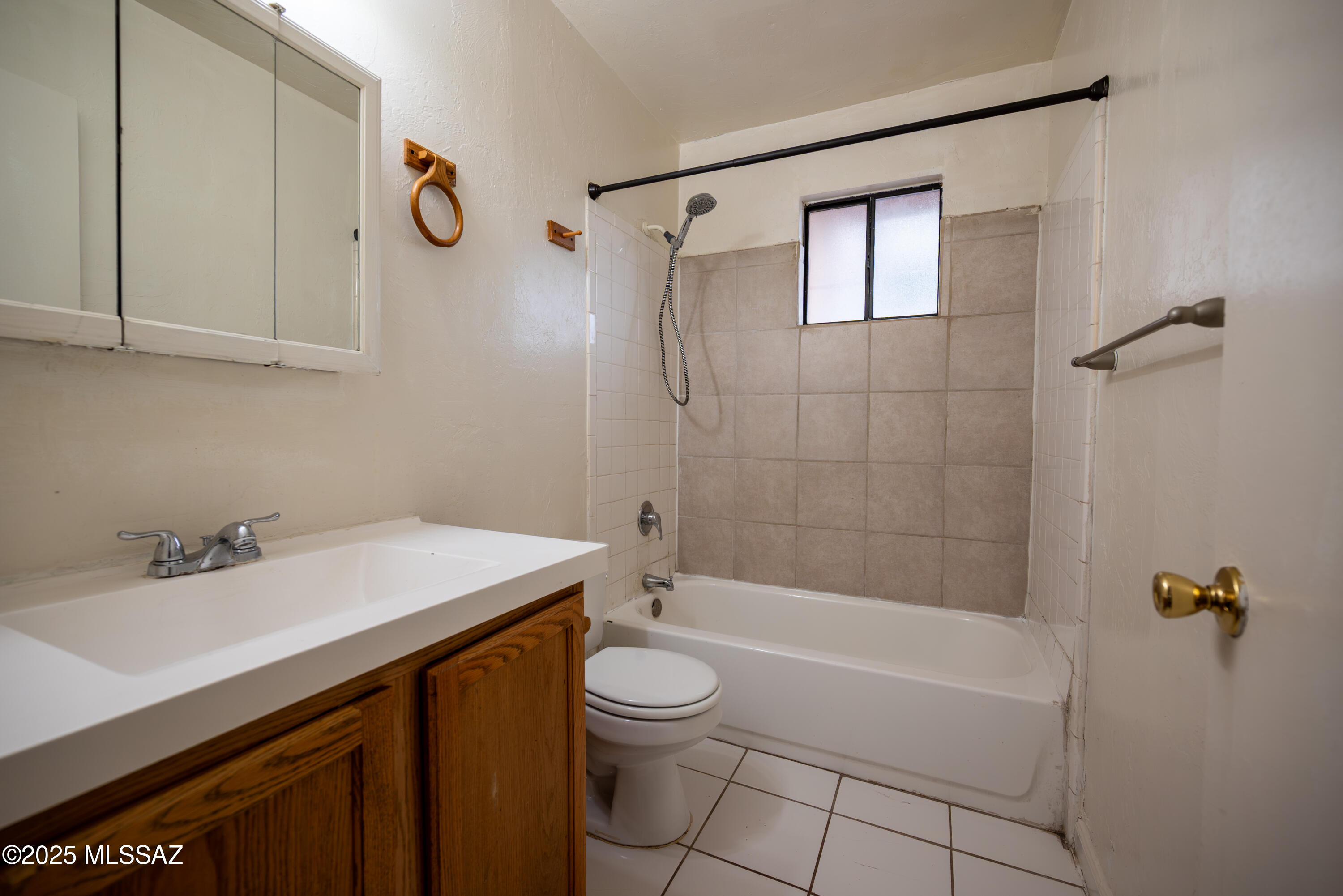 1514 North Hualpai Road, Unit 2 Tucson, AZ 85745 - Photo 7 of 9