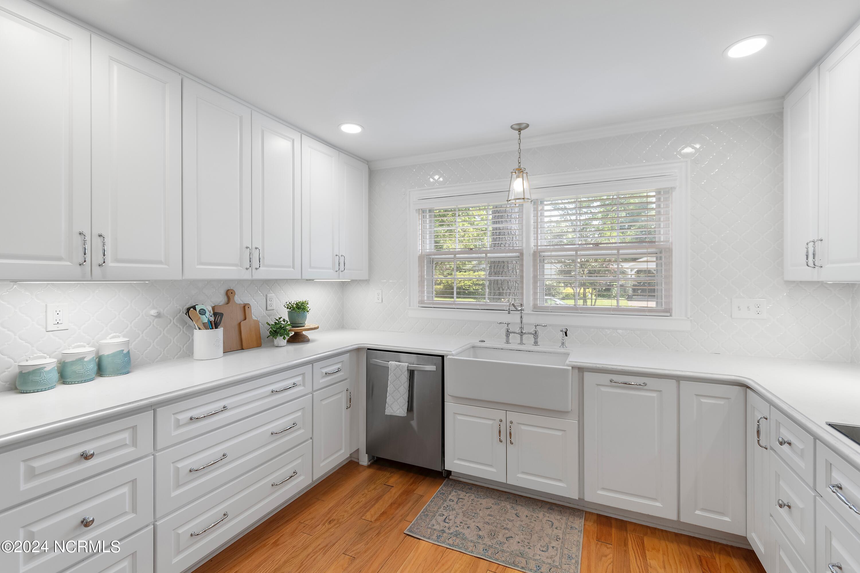 1726 Hawthorne Road Wilmington, NC 28403 - Photo 14 of 48 1726HawthorneRd - 32