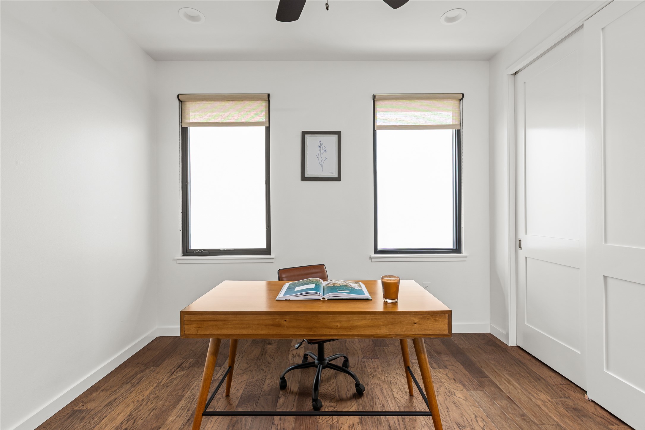 412 Kayak Way Lakeway, TX 78738 - Photo 22 of 32 a view of a table and chair in a room
