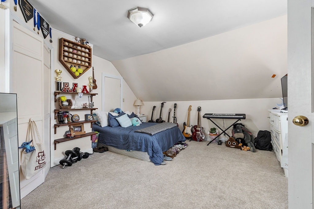 199 High Street Athol, MA 01331 - Photo 24 of 37 a living room with furniture and a gym machine