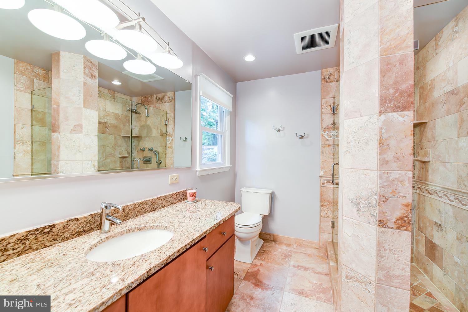 6911 Gillings Road Springfield, VA 22152 - Photo 12 of 30 Bath (Master)