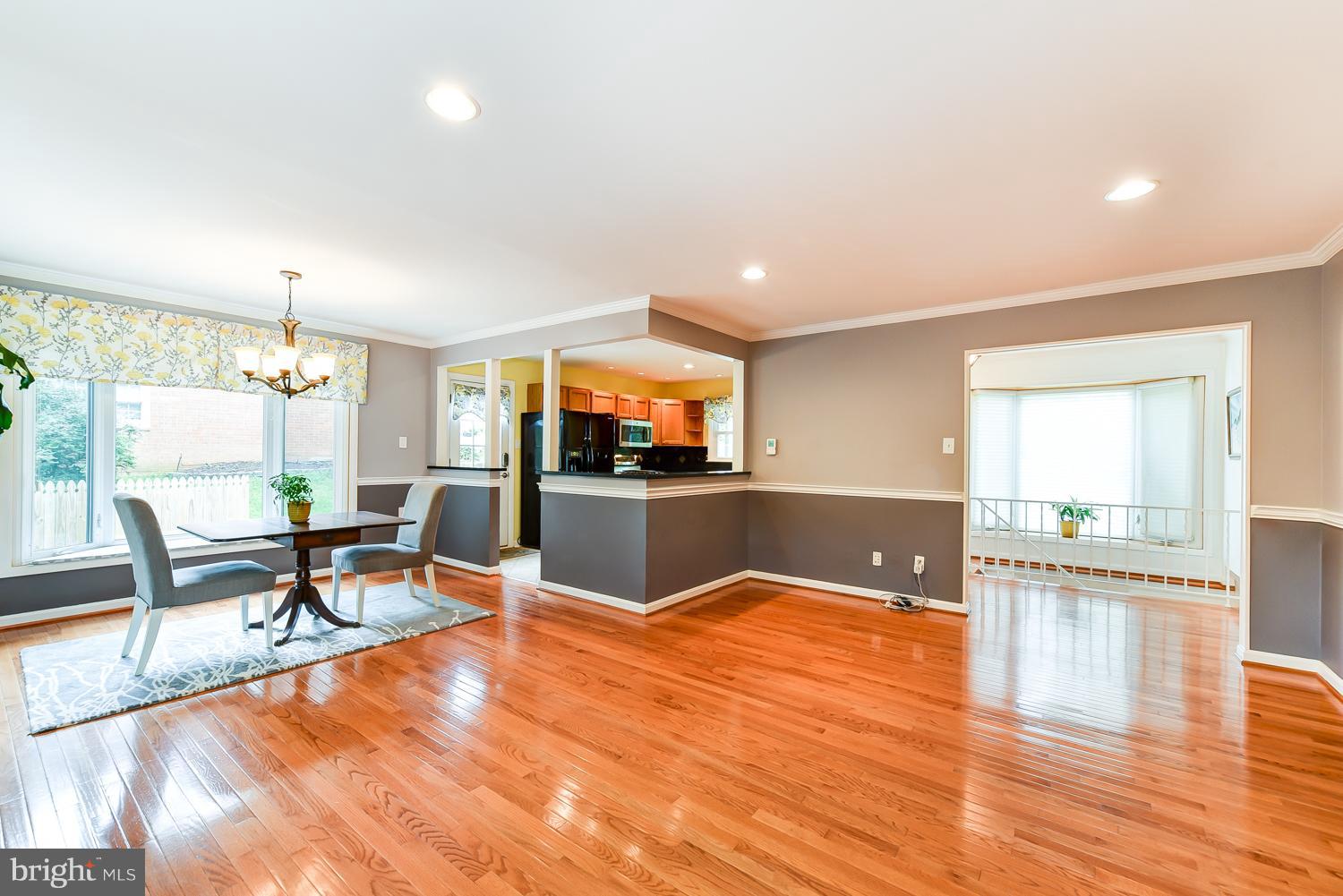 6911 Gillings Road Springfield, VA 22152 - Photo 2 of 30 Living Room