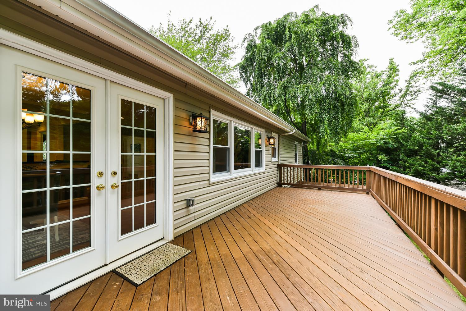 6911 Gillings Road Springfield, VA 22152 - Photo 28 of 30 Exterior (General)