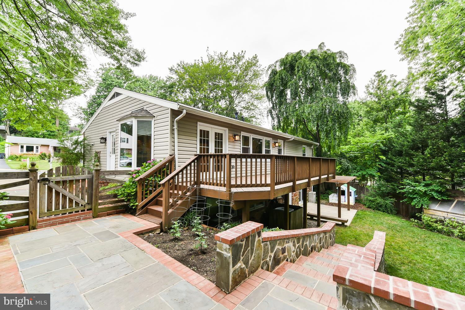 6911 Gillings Road Springfield, VA 22152 - Photo 29 of 30 Exterior (Rear)
