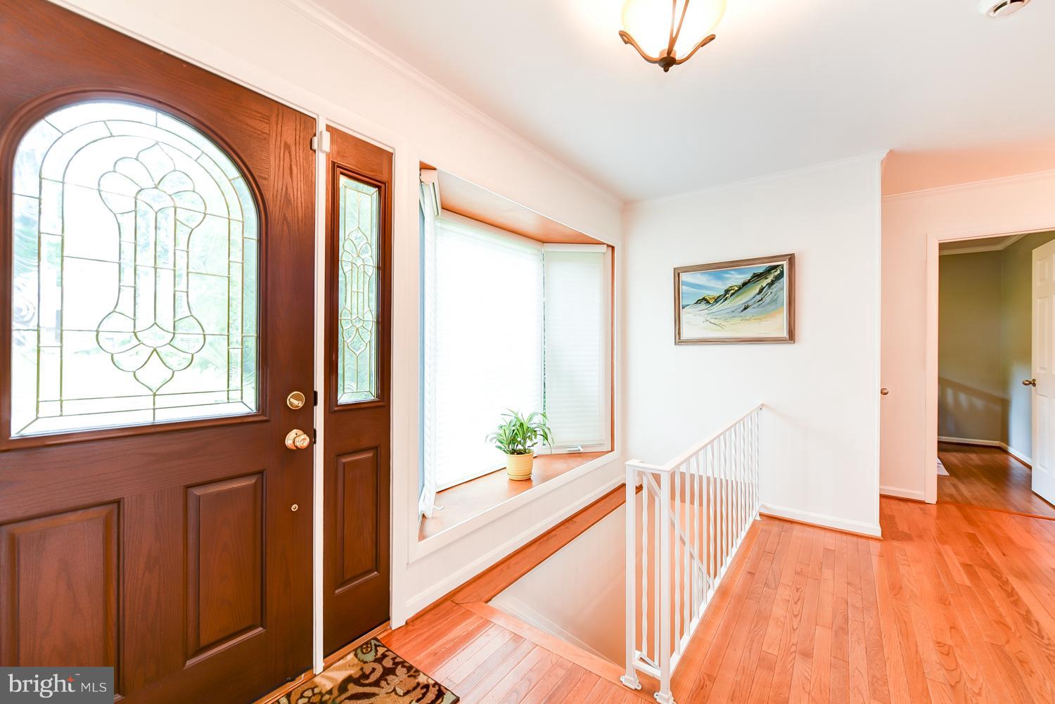 6911 Gillings Road Springfield, VA 22152 - Photo 6 of 30 Interior (General)