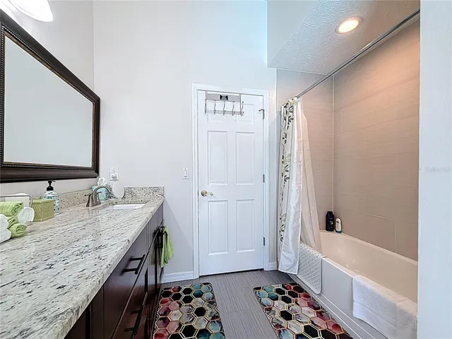 $670,000 | 2416 Buckhorn Run Drive, Valrico, FL 33596