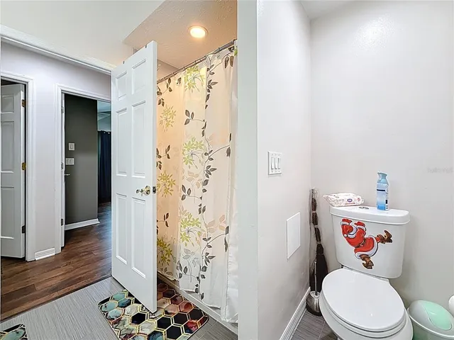 $670,000 | 2416 Buckhorn Run Drive, Valrico, FL 33596