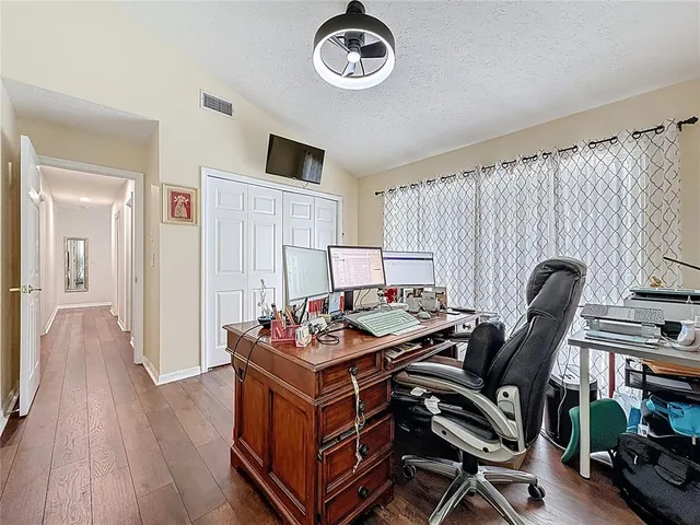 $670,000 | 2416 Buckhorn Run Drive, Valrico, FL 33596