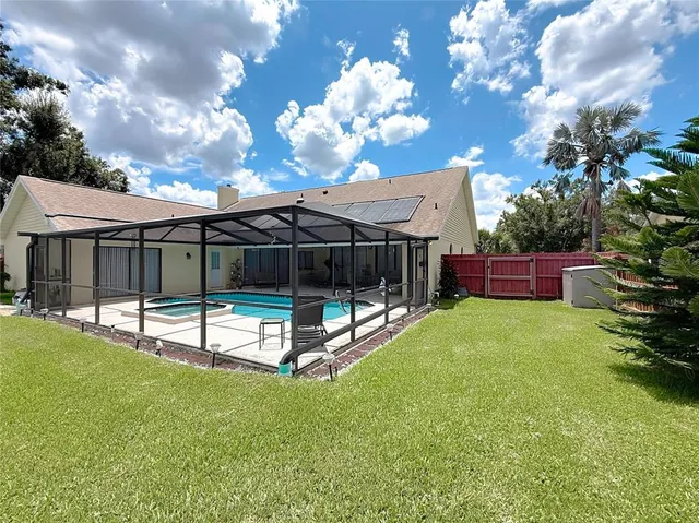 $670,000 | 2416 Buckhorn Run Drive, Valrico, FL 33596