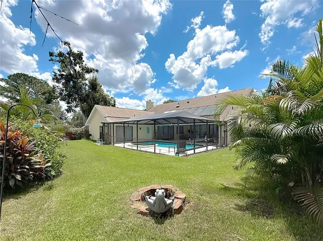 $670,000 | 2416 Buckhorn Run Drive, Valrico, FL 33596