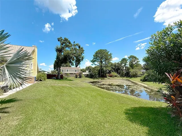 $670,000 | 2416 Buckhorn Run Drive, Valrico, FL 33596