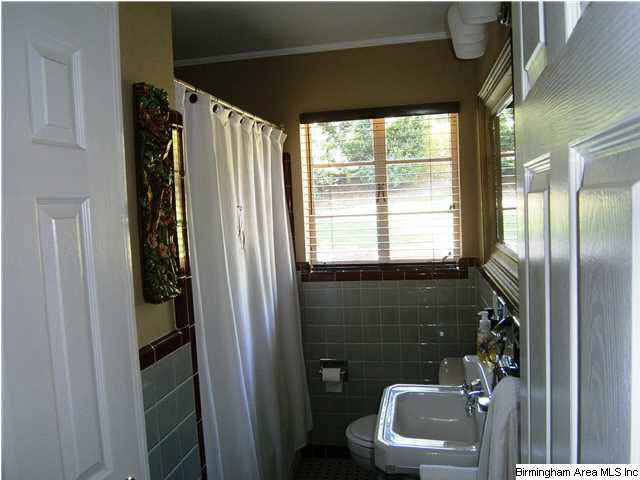419 Devon Drive Birmingham, AL 35209 - Photo 8 of 17