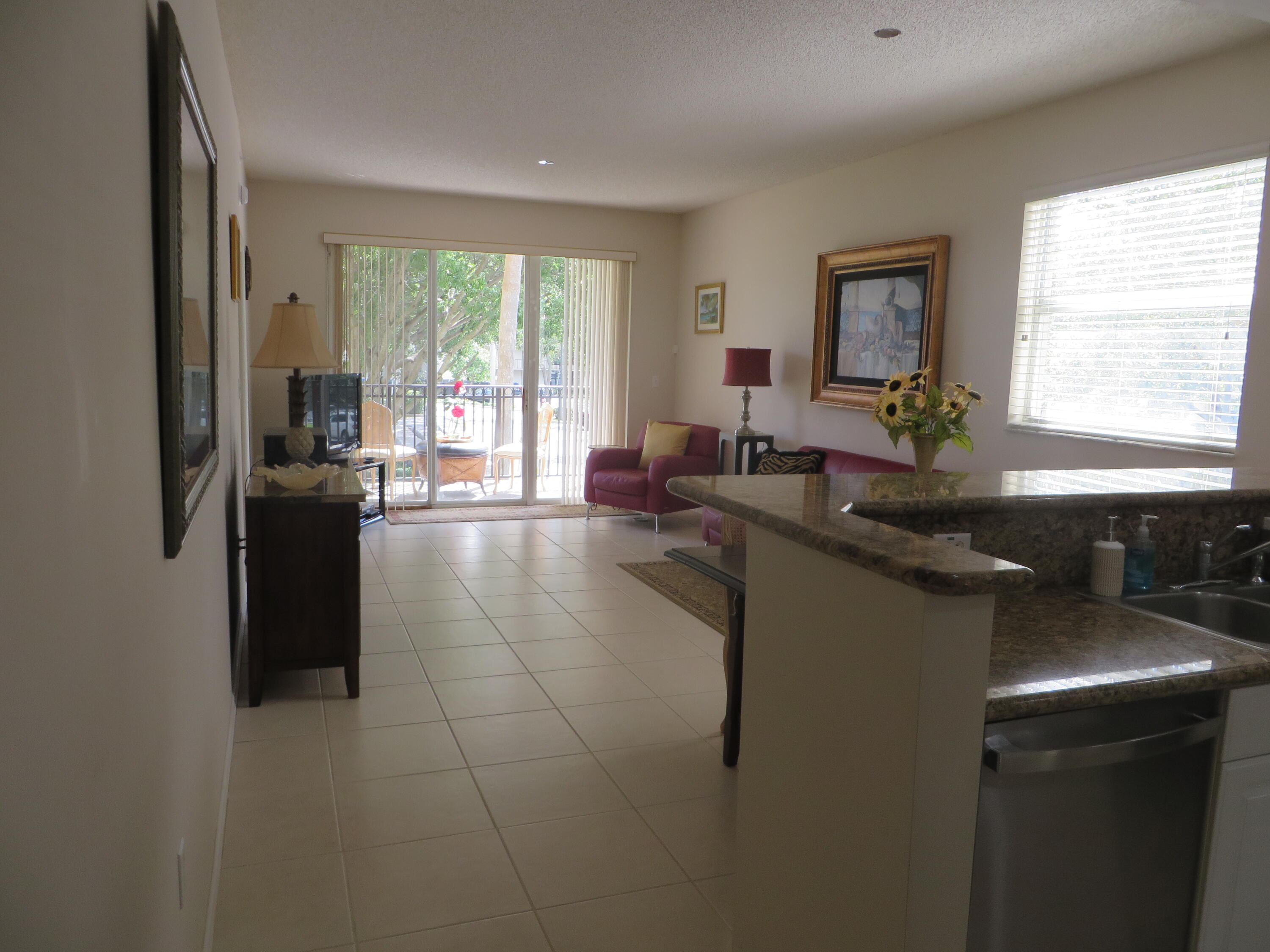 27 Royal Palm Way, Unit 206 Boca Raton, FL 33432 - Photo 5 of 28 IMG_2464