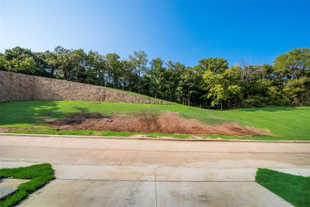 1366 Madison Avenue Flower Mound, TX 75028 - Photo 18 of 19 a view of a garden and basketball court