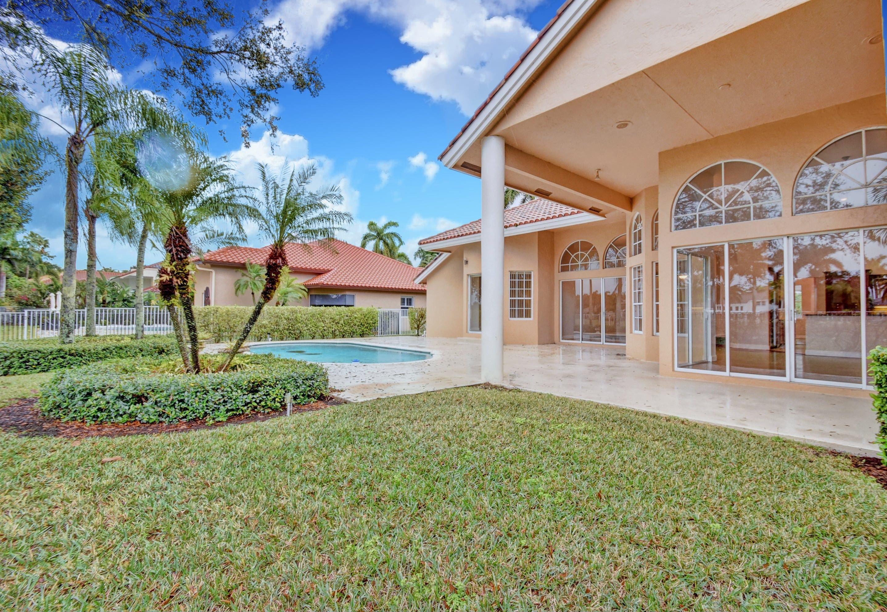 3158 Inverness Weston, FL 33332 - Photo 22 of 31 Back Elevation
