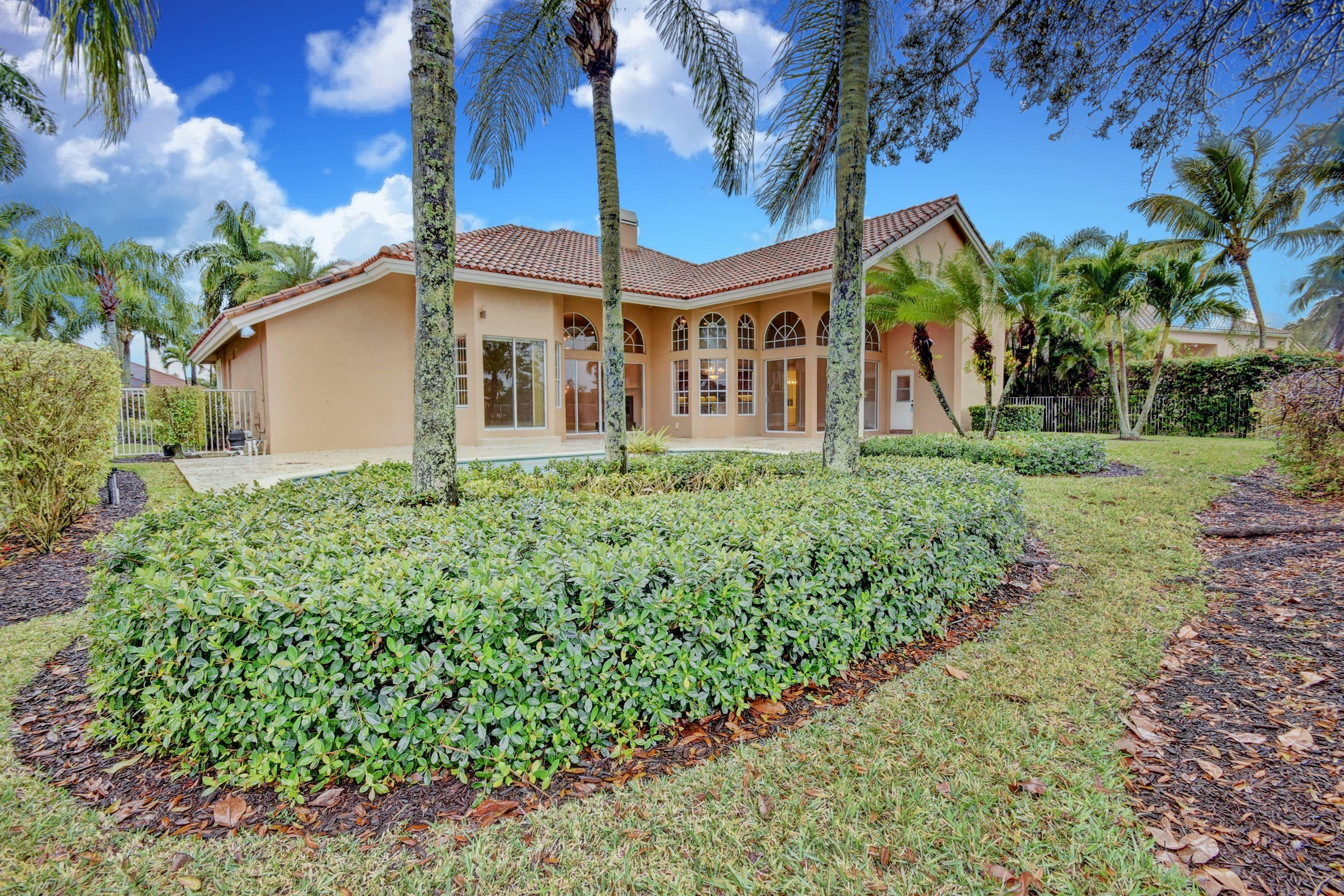 3158 Inverness Weston, FL 33332 - Photo 24 of 31 3158 from back to house