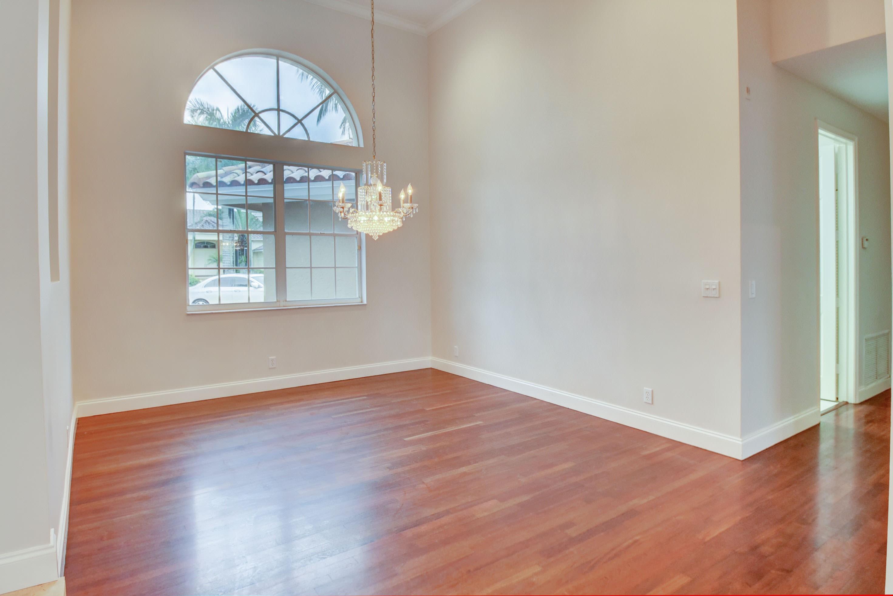 3158 Inverness Weston, FL 33332 - Photo 6 of 31 Dining Room