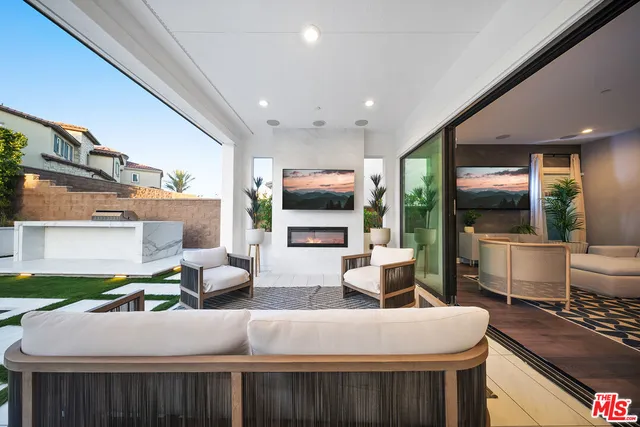 $10,000 | 20643 West Wood Rose Court, Porter Ranch, CA 91326