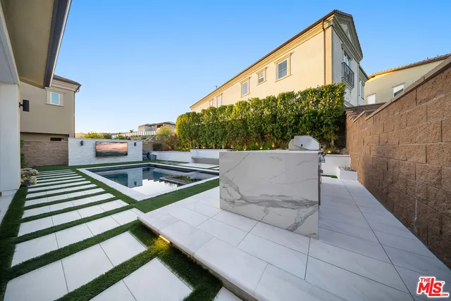 $10,000 | 20643 West Wood Rose Court, Porter Ranch, CA 91326