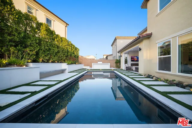 $10,000 | 20643 West Wood Rose Court, Porter Ranch, CA 91326