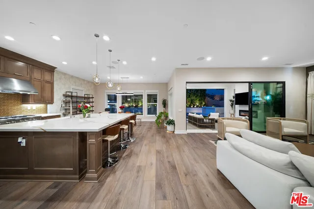 $10,000 | 20643 West Wood Rose Court, Porter Ranch, CA 91326